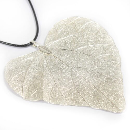 necklace-silver-heart-leaf